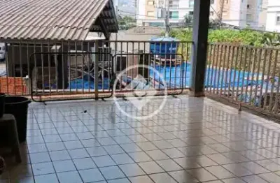 Vende-se sobrado no jardim mariana - 7 quartos sendo 4 suítes - terreno de 800m² - cuiabá mt - r$ 2.600.000,00 codigo: 107320