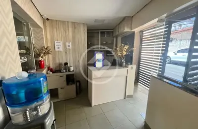Lindo salão de beleza no bairro duque de caxias, completo, com mais de 5.000 clientes cadastrados, sala anexa comercial e no subsolo duas casas perfeitas para airbnb. codigo: 104875