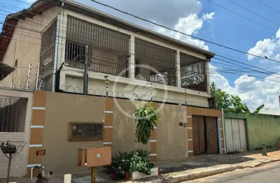 Vende-se sobrado de 280 m² - bairro: cristo rei - várzea grande (mt) - valor: r$750.000,00 codigo: 107340