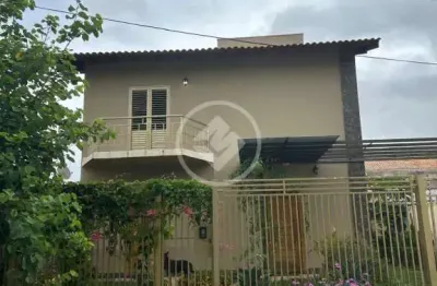 Casa localizada no bairro santa cruz 2, terreno plano a três quadras da av.das torres, proximo a escolas e supermercados, atacadão. codigo: 121369