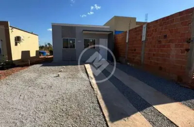 Casa com 2 quartos com terreno de 225m², novo mundo várzea grande codigo: 134369