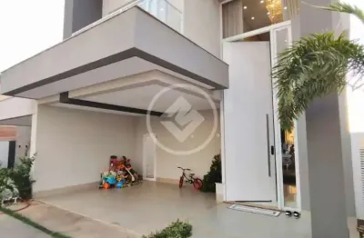 Lindíssima casa no belvedere 2, 4 suítes, sendo 1 master, sala de tv,sala de jantar integrada com espaço gourmet, 2 banheiros, piscina com cascata ,sala de jantar integrada com espaço gourmet,  2 banh