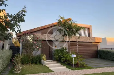 Casa térrea com piscina, jacuzzi e energia solar - florais do valle - cuiabá - mt - r$ 2.600.000,00 - venda codigo: 133831