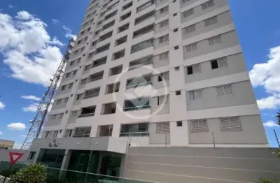 Lindo edifício porto real, 3 quartos, sendo 1 suíte, com armários e climatizados e com cortinas em linho, sala ampla com lindo papel de parede, cozinha planejada, banheiro social, 2 vagas de garagens,