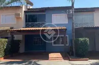 Vende-se sobrado em condomínio residencial das palmeiras - ao lado da arena pantanal - 170m² - 3 quartos - cuiabá mt - valor de venda: r$ 550.000,00 codigo: 78931