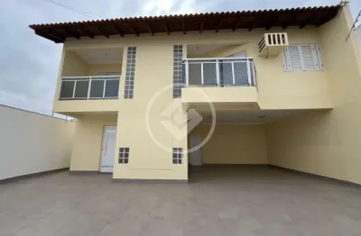 Vende-se sobrado 290 m² no bairro jardim guanabara - 4 quartos sendo 1 suíte master - cuiabá (mt) - valor: r$ 1.800.000,00 codigo: 78896