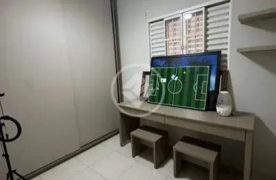 Lindo apartamento, todo mobiliado, 3 quartos, ótima localização. codigo: 120163