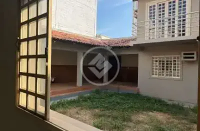 Casa com 4 quartos à venda na rua conselheiro doutor enio vieira, 10, consil, cuiabá, 230 m2 por r$ 600.000