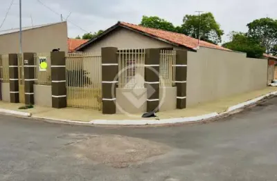 Linda casa a venda no bairro noise curvo região do cristo rei proximo a unidade básica de saúde, policia militar, parque e faculdade univag codigo: 161645