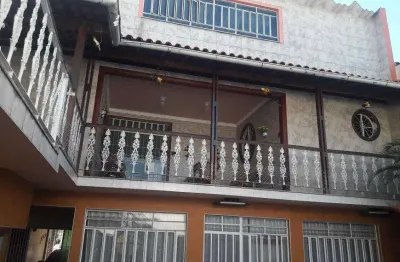 Casa para venda tem 250 metros quadrados com 2 quartos em juscelino - mesquita - rj