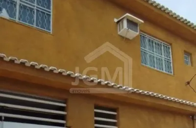 Passagem de ponto – prédio comercial com estrutura de fábrica para salgados