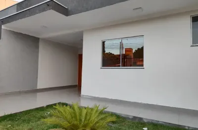 Casa com 3 quartos à venda no Jardim Piata, Maringá 
