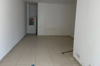 Ponto comercial com 1 sala para alugar na Avenida Papa João XXIII, 54, Centro, Macaé