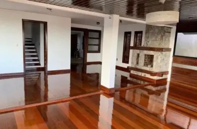 Vendo alto da gloria, 3 qtos, sendo 2 suites demais dependencias, macaé/rj