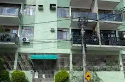 Alugo , costa do sol, apto com 2 qtos, 2 banheiros, area de serv, coz. planejada, gar, macaé/rj