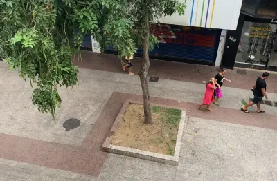 Vendo Centro excelente apto 2 qtos, sala, coz, banh, area, Sem garagem, Macaé/RJ