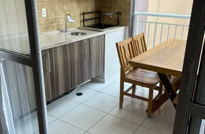 Apto com 3 suítes, lavabo e varanda gourmet com churrasqueira