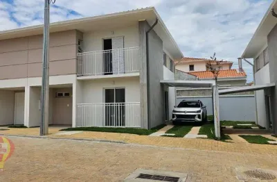 Sobrado com 3 dormitórios à venda por R$ 800.000 - Condomínio Villa Flora - Votorantim/SP