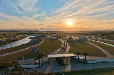 Casa em condomínio fechado com 4 quartos à venda na rua estrada do mar, 32, xangri-lá, capão da canoa por r$ 1.599.000