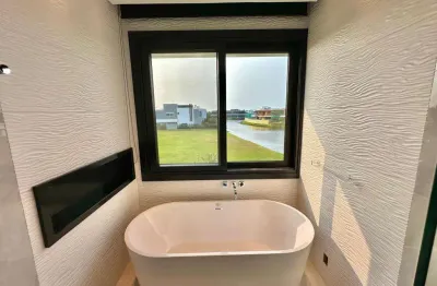 Casa com 5 quartos à venda na rua rio jacuí, 1244, xangri-lá, capão da canoa, 360 m2 por r$ 5.280.000