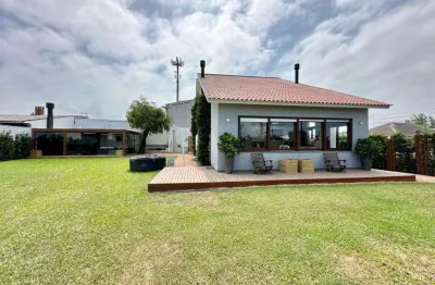 Casa com 4 quartos à venda na avenida paraguassu, rainha do mar, capão da canoa, 199 m2 por r$ 1.750.000
