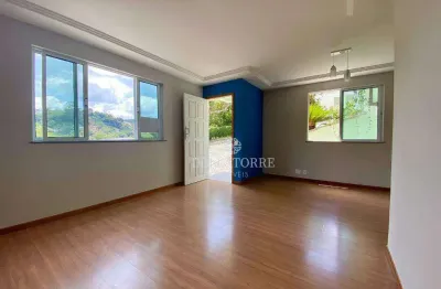 Casa com 4 dormitórios à venda, 130 m² por r$ 750.000,00 - iucas - teresópolis/rj