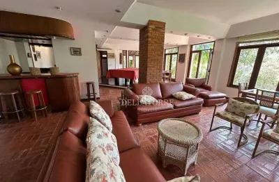 Casa com 8 dormitórios à venda, 554 m² por R$ 1.800.000,00 - Carlos Guinle - Teresópolis/RJ