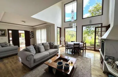 Casa ampla com 3 suítes e quarto no andar terreo, bairro cascata do imbui