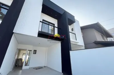 Casa com 3 quartos à venda na Vila Nova, Joinville 
