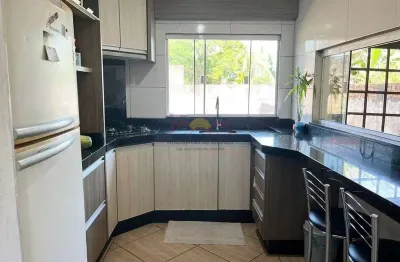 Casa com 5 quartos à venda no Petrópolis, Joinville 