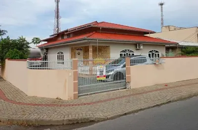 Casa com 4 quartos à venda no Aventureiro, Joinville 