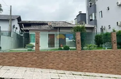 Casa com 3 quartos à venda no João Costa, Joinville 