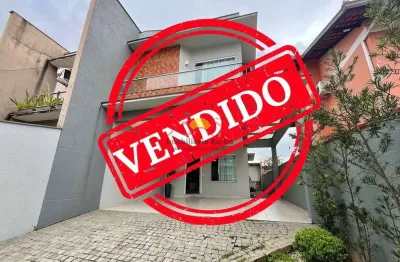 Casa com 3 quartos à venda no Iririú, Joinville 