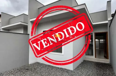 Casa com 2 quartos à venda no Morro do Meio, Joinville 