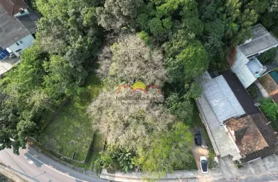 Terreno à venda no Anita Garibaldi, Joinville 