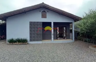 Casa com 3 quartos à venda no Paranaguamirim, Joinville 