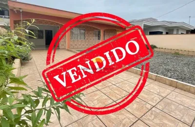 Casa com 3 quartos à venda no João Costa, Joinville 
