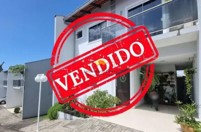 Casa com 2 quartos à venda no João Costa, Joinville 