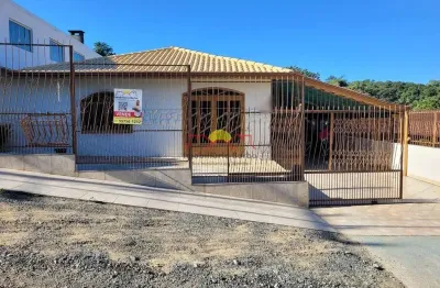Casa com 4 quartos à venda no João Costa, Joinville 