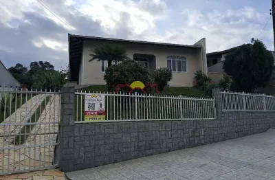 Casa com 3 quartos à venda no João Costa, Joinville 