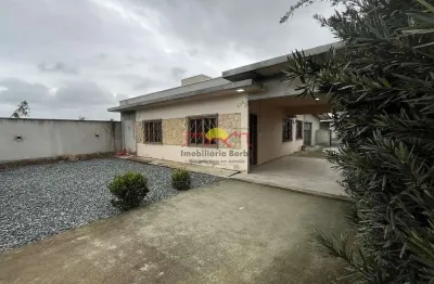 Casa com 3 quartos para alugar no Adhemar Garcia, Joinville 