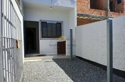 Casa com 1 quarto para alugar no Jardim Iririú, Joinville 