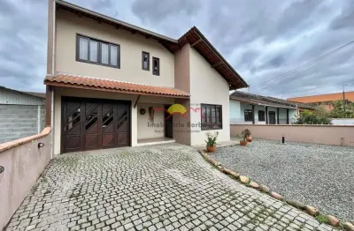 Casa com 3 quartos à venda no Petrópolis, Joinville 