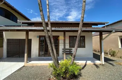 Casa com 3 quartos à venda no Adhemar Garcia, Joinville 