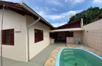 Casa com 3 quartos à venda no Petrópolis, Joinville 
