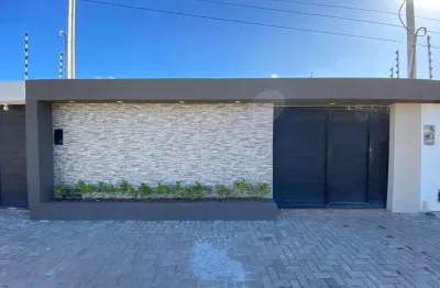 Casa na praia do francês com 3 dormitórios sendo uma suíte com closet - 225m²