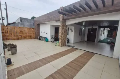 Casa com 3 dormitórios sendo 1 suíte em condomínio fechado no bairro de jardim petrópolis - 444m²
