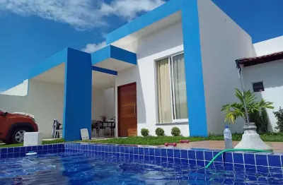 Casa em condomínio fechado com 3 dormitórios sendo 1 suíte - 92m²