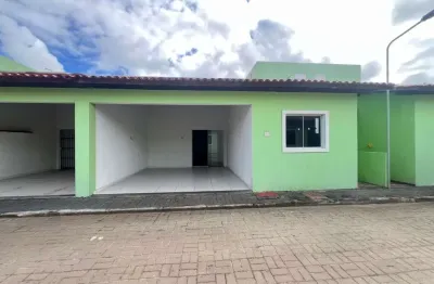 Casa em condomínio fechado em marechal deodoro com 3 dormitórios + energia solar - 85m²