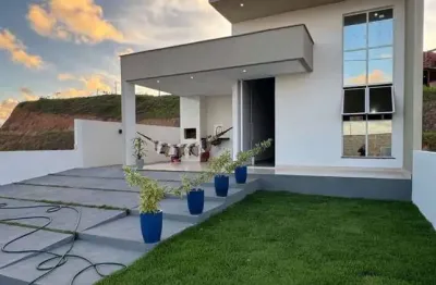 Casa em condomínio fechado em marechal deodoro com 3 dormitórios sendo 1 suíte + energia solar - 100m²